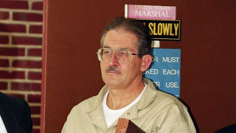 Умер пожизненно осужденный за шпионаж в пользу Москвы агент ЦРУ