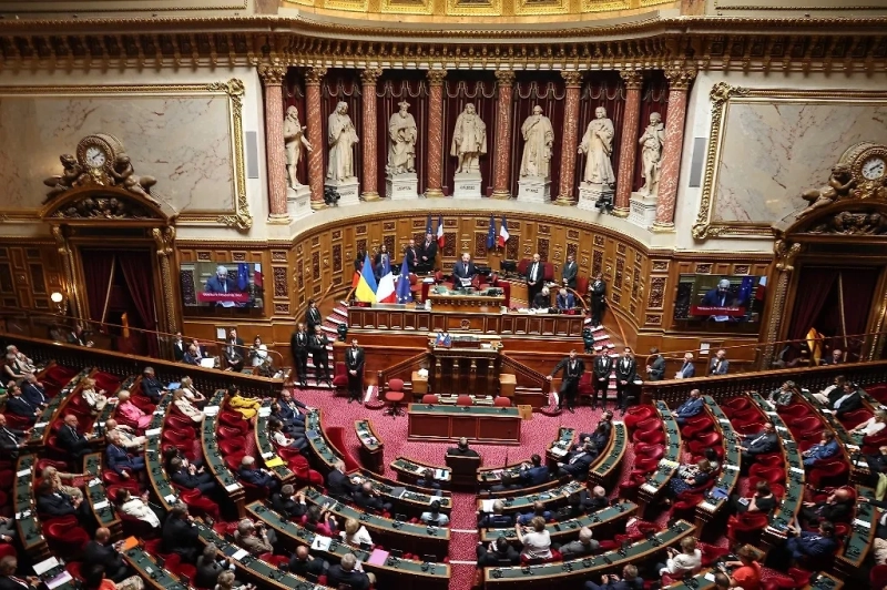 Верховная рада одобрила продление военного положения на Украине до 4 мая