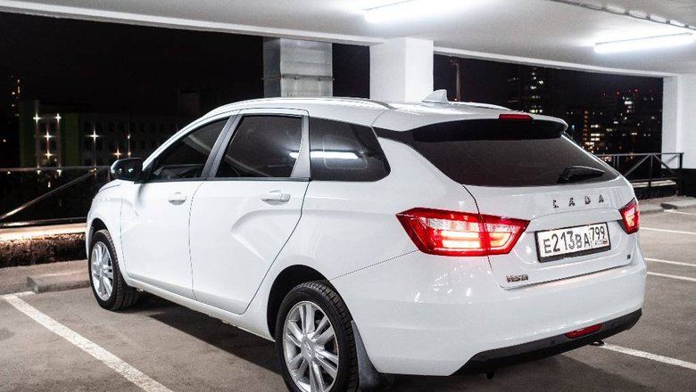 Владельцы новых LADA Vesta и Granta жалуются на частые поломки
