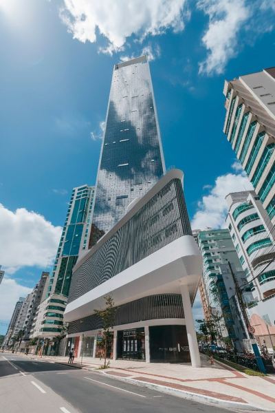 Завершено строительство небоскрёба "Vitra" в Бразилии