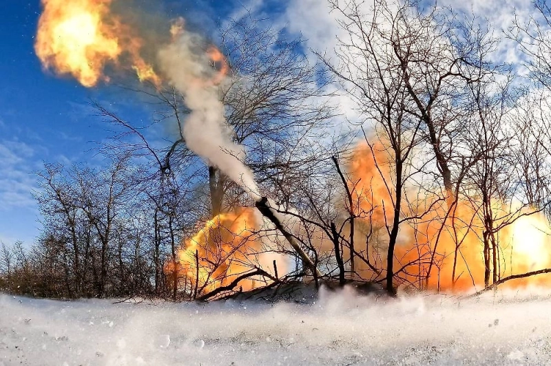 Зеленский насчитал около 300 БПЛА и 25 ракет при ночном ударе ВС России