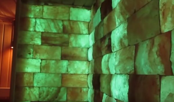 Гималайская соль для бани: для чего нужна, применение соли и полезные свойства