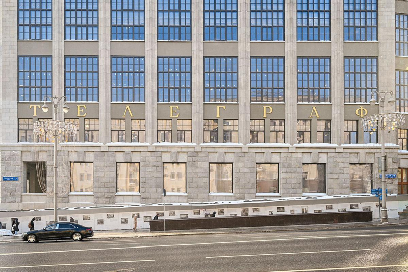 Глобус завращался: завершена реставрация фасадов Центрального