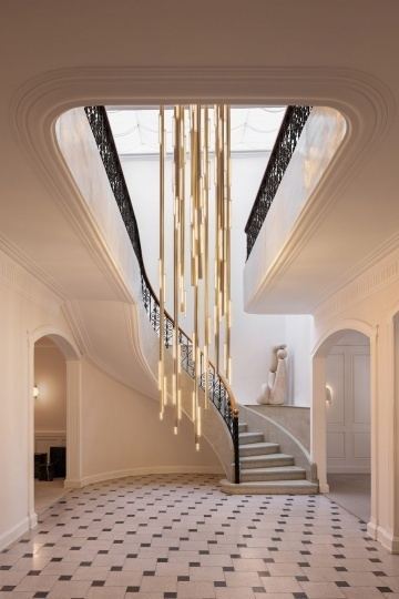 Ли Брум представил инсталляцию в шоуруме Diez Company в Мехико