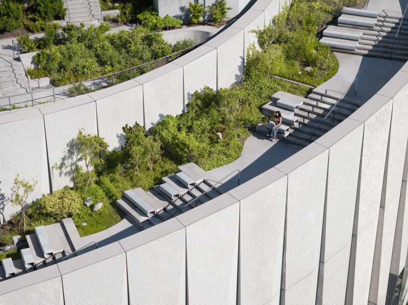 Мусоросжигательный завод со спиралевидной террасой в Тайване