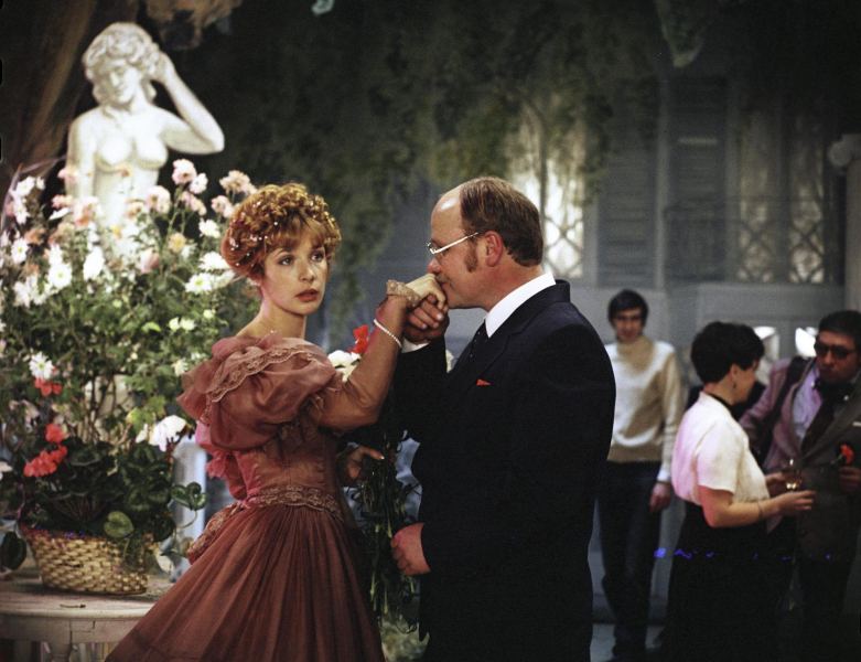 «Никогда не играла на публику»: Анна Нахапетова — о своей маме Вере Глаголевой