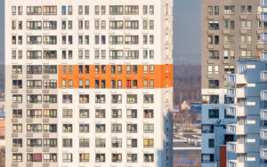 Выручка от продажи элитных новостроек превысила выручку массового