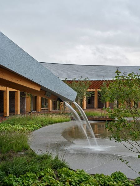 Завершено строительство Колледжа ремёсел в Хернинге, Дания