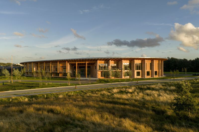 Завершено строительство Колледжа ремёсел в Хернинге, Дания