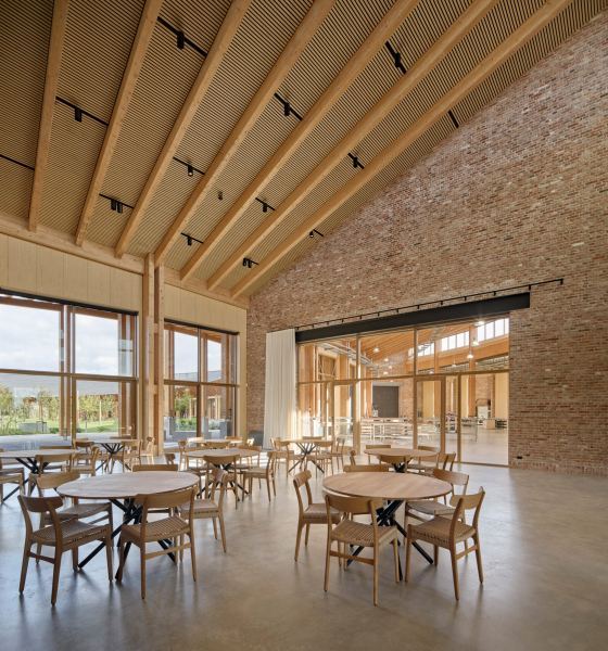 Завершено строительство Колледжа ремёсел в Хернинге, Дания