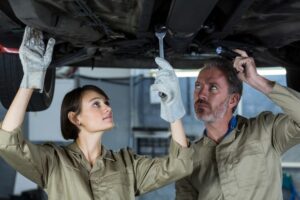 Замена шаровой опоры на Toyota Camry v40